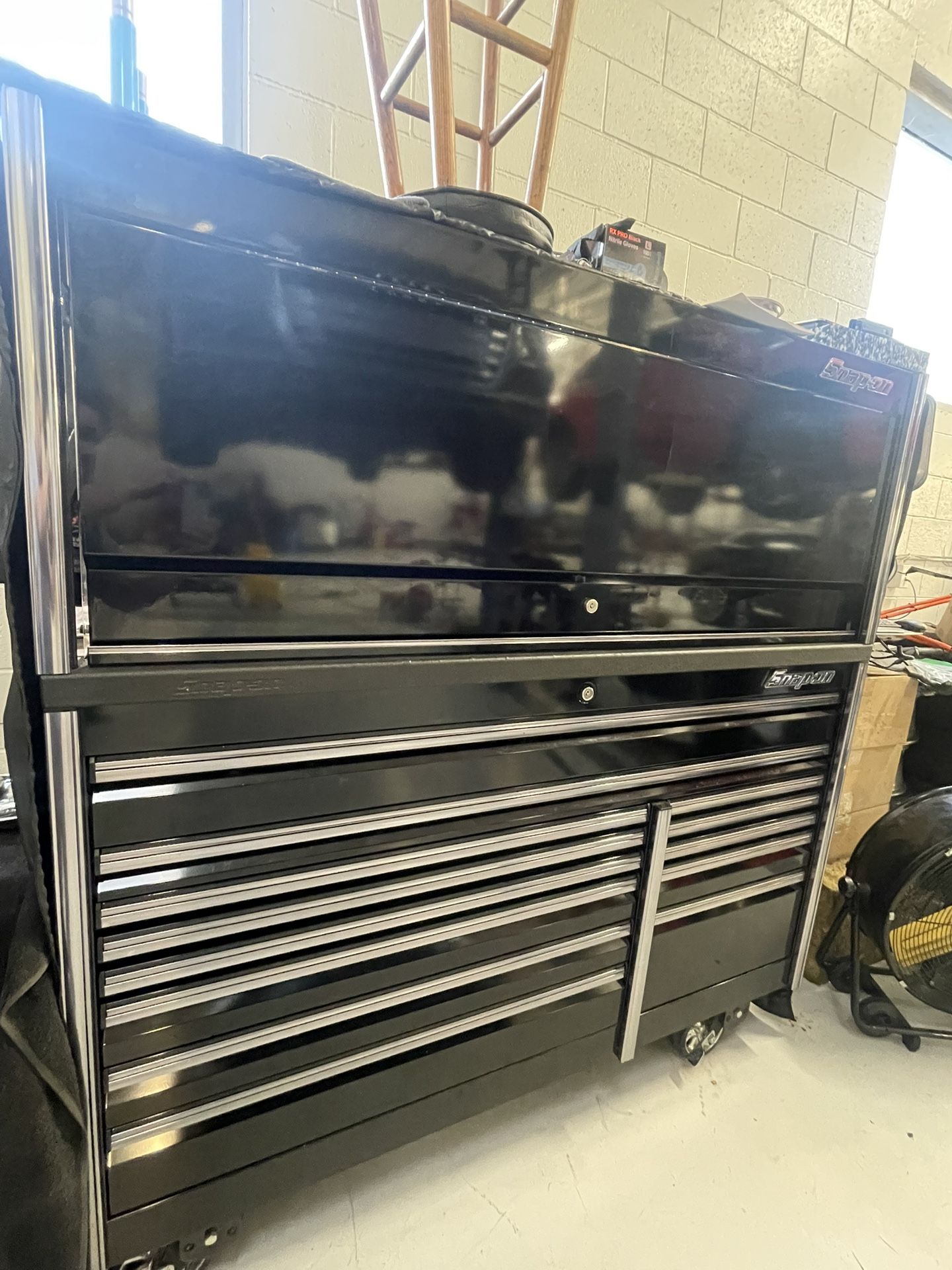 Snap On Epiq Tool Box 68 With Hutch And Cover
