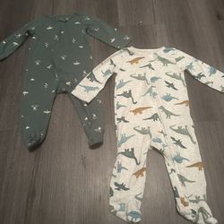 carter’s 6-9 months sleep onesies set 