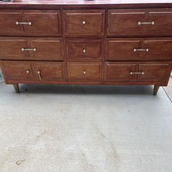 Mid Century 9 Drawer Dresser 