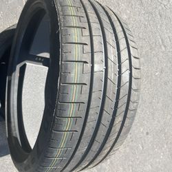 20” Tesla model 3 factory Pirelli tires 275/30/20 brand new (2) Llantas Pirelli