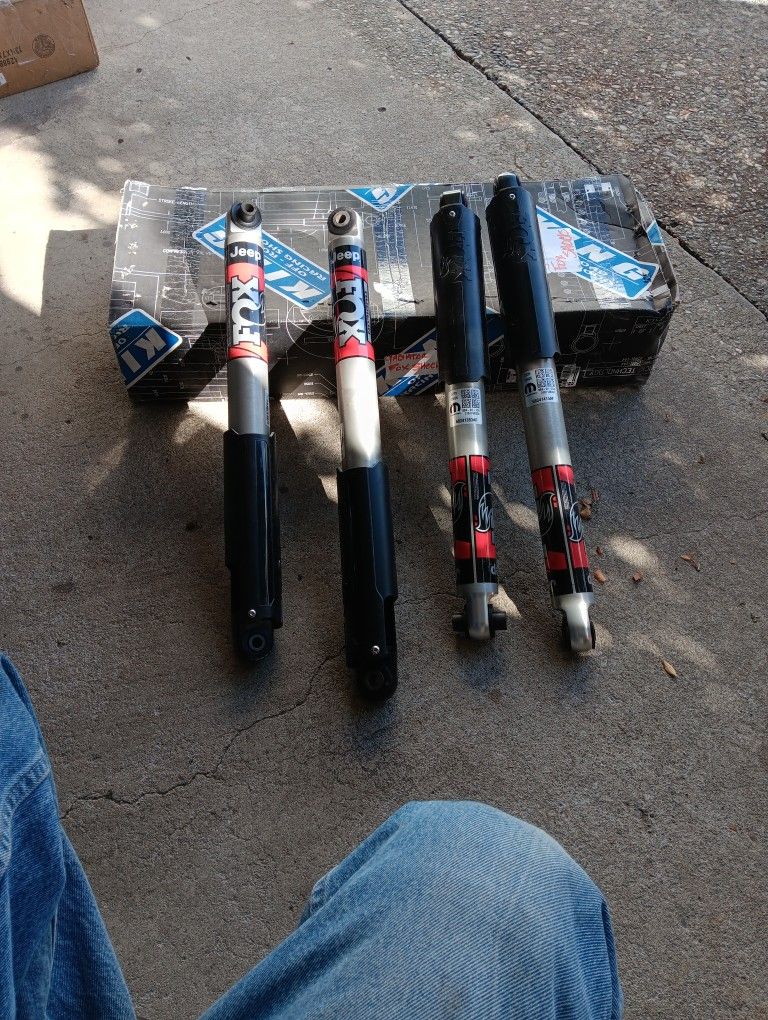 Gladiator Jeep Fox Shocks