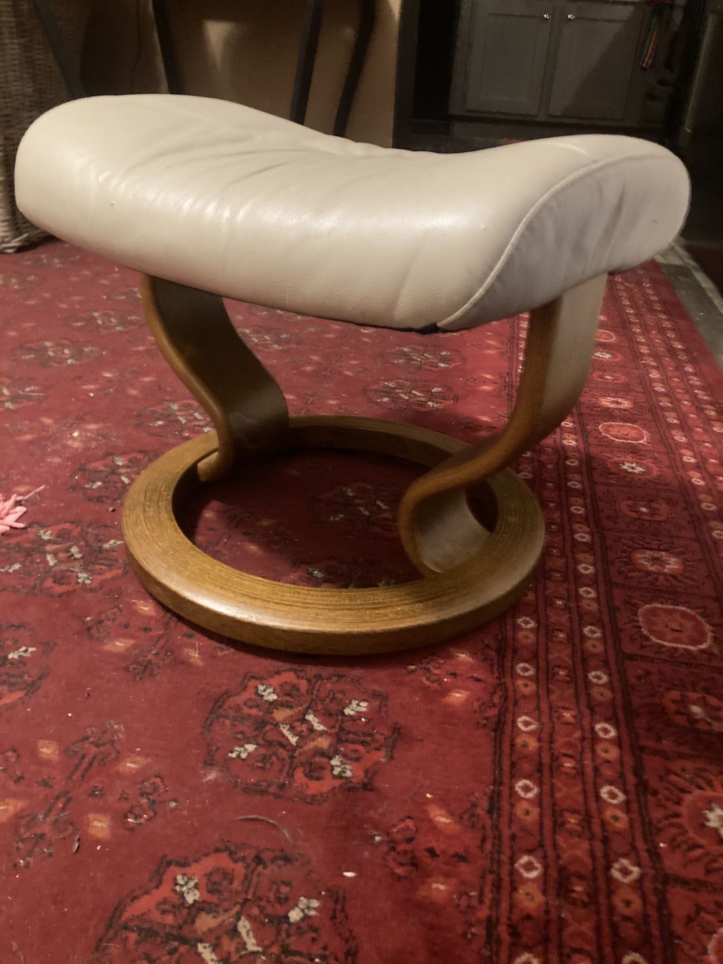 Ekorness Stressless Ottoman Footrest