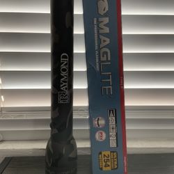 Brand New MagLite Heavy  Duty Flashlight 