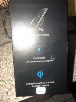 Wireless charging stand