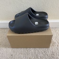 Adidas Yeezy Slide Onyx Size 6