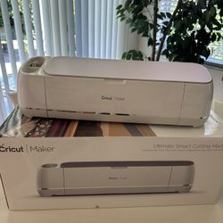 Cricut maker Bundle 