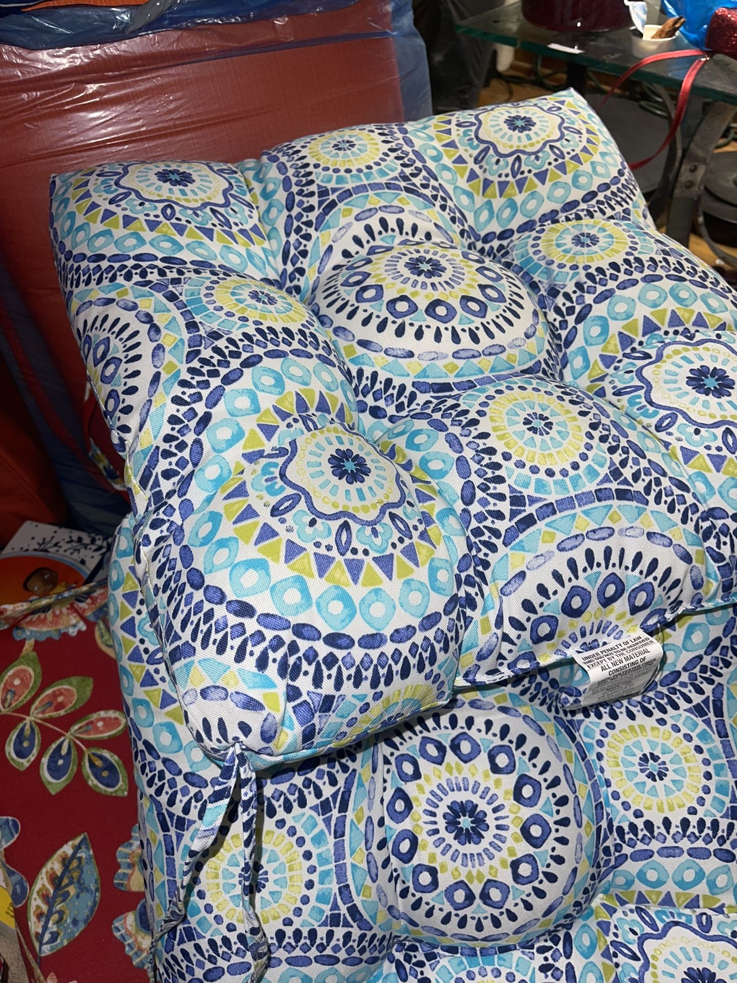 LVTXIII Set Of 2 Patio Cushions With Ties