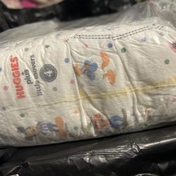 Huggies Size 4 Plus New 