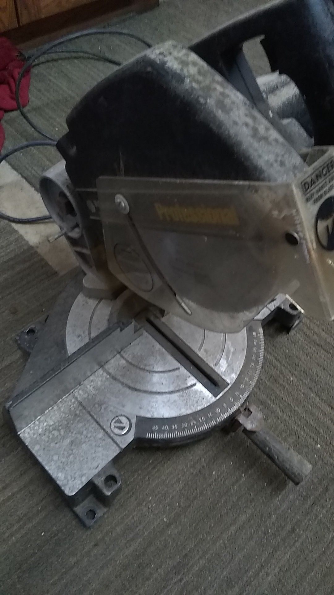 Black and Decker mitre saw