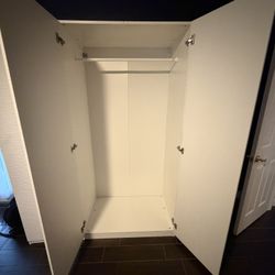 Large Capacity Wardrobe/Closet with designer Textured Doors 