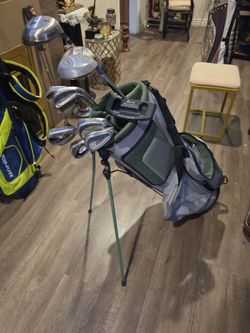 COMPLETE GOLF CLUBS SET WITH TOP FLITE STANDBAG (12 CLUBS) GREAT SET FOR BEGINNERS, RIGHT HANDED