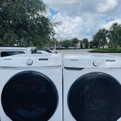2O23 Barely Used Matching Samsung Frontloader Washer and Dryer Set Available 