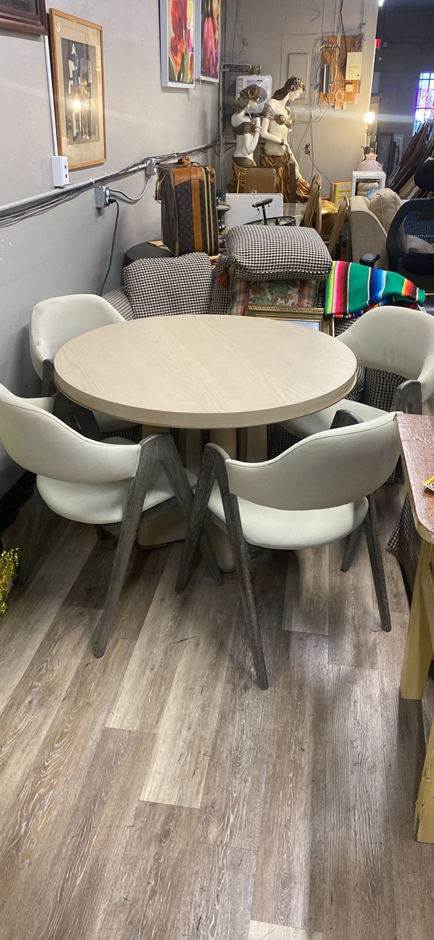Dining room table set
