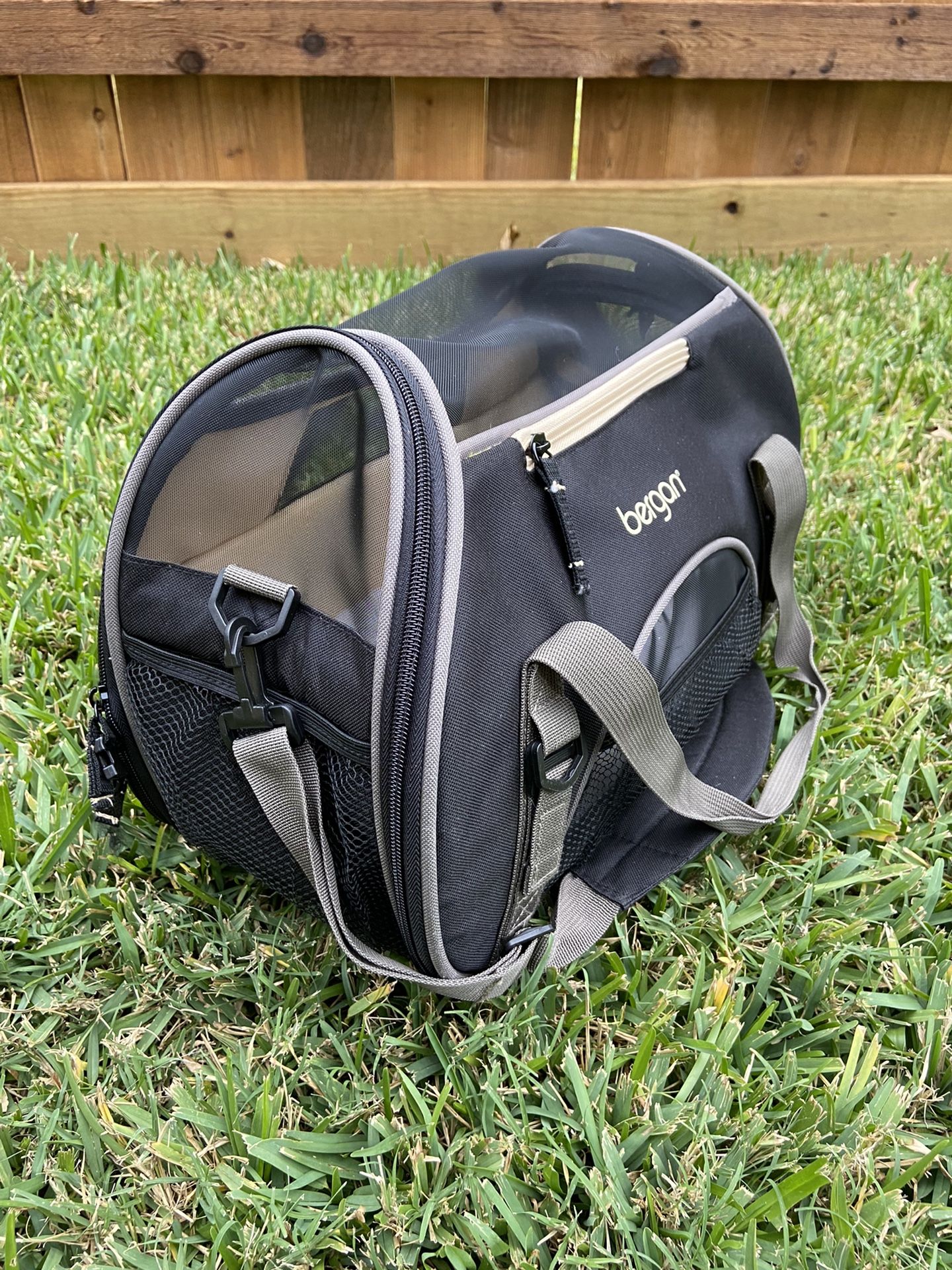 Soft Sided Bag Dog or Cat Carrier