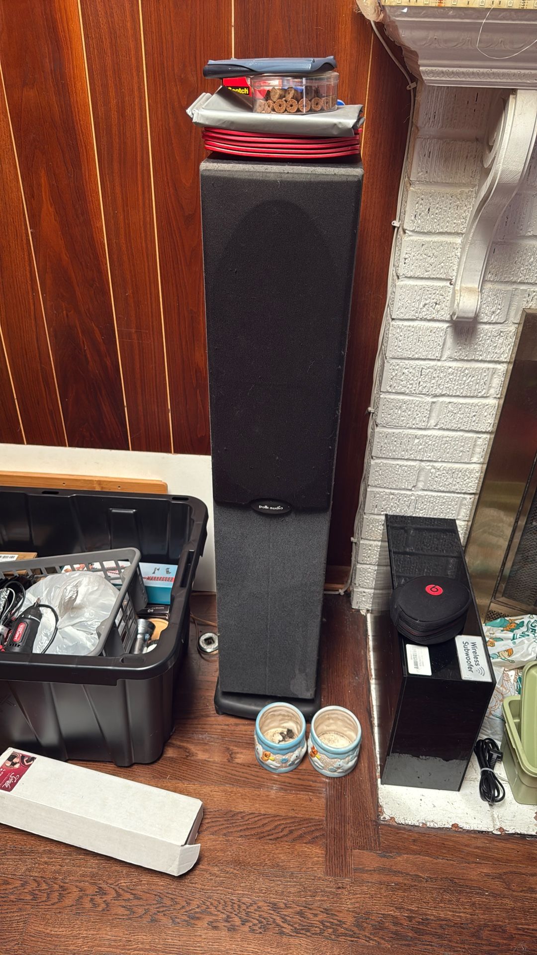 vintage POLK AUDIO floor speakers