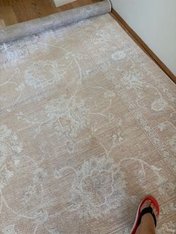 beautiful new area rug still in package