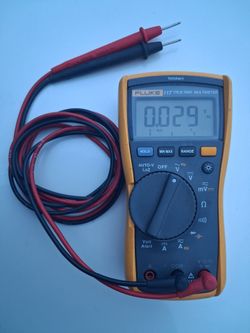Fluke 117 Digital Multimeter Excellent Condition. Many Other Tools. For Pick Up Fremont Sea. No Low Ball/Trades Please. Yes I Have It Please Don't Ask