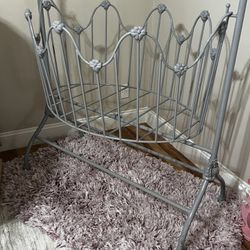 Vintage Corsican iron cradle