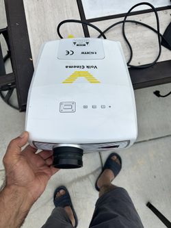 Projector Volk Cinema With Screen