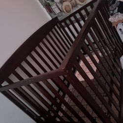 Full Sized Crib 