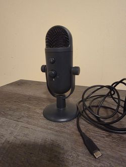 Dynamic Studio Microphone with Surround or Precise Sound