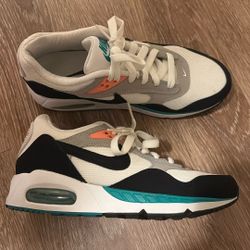 Women’s Nike Air Max Correlate Size 6