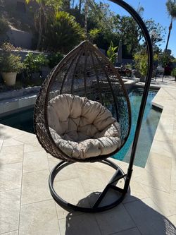 Outdoor Wicker Hanging Egg Chair with Stand
