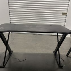 Used DPS “60 Gamers Desk