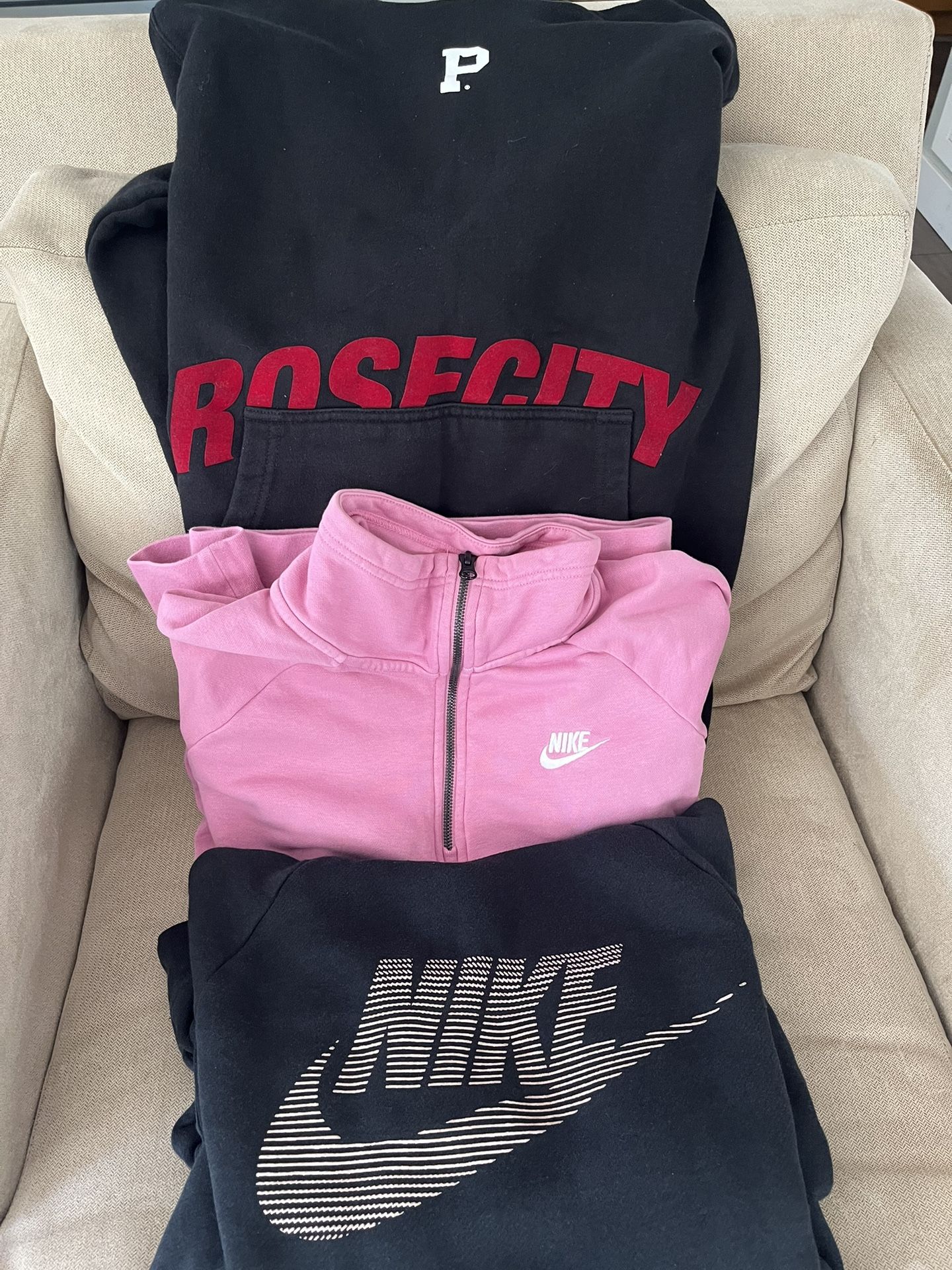 Women’s Sweatshirts