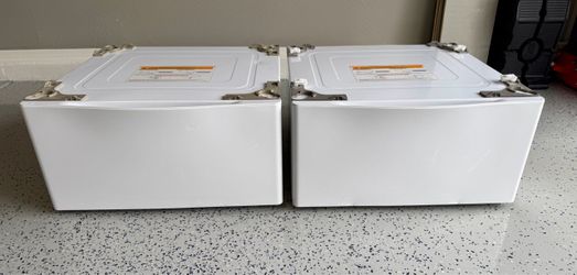 Set of LG Pedestals for Washer and Dryer