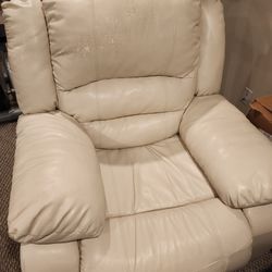 Couch/Recliners