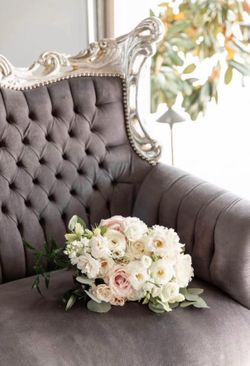 Wedding vintage Victorian couch