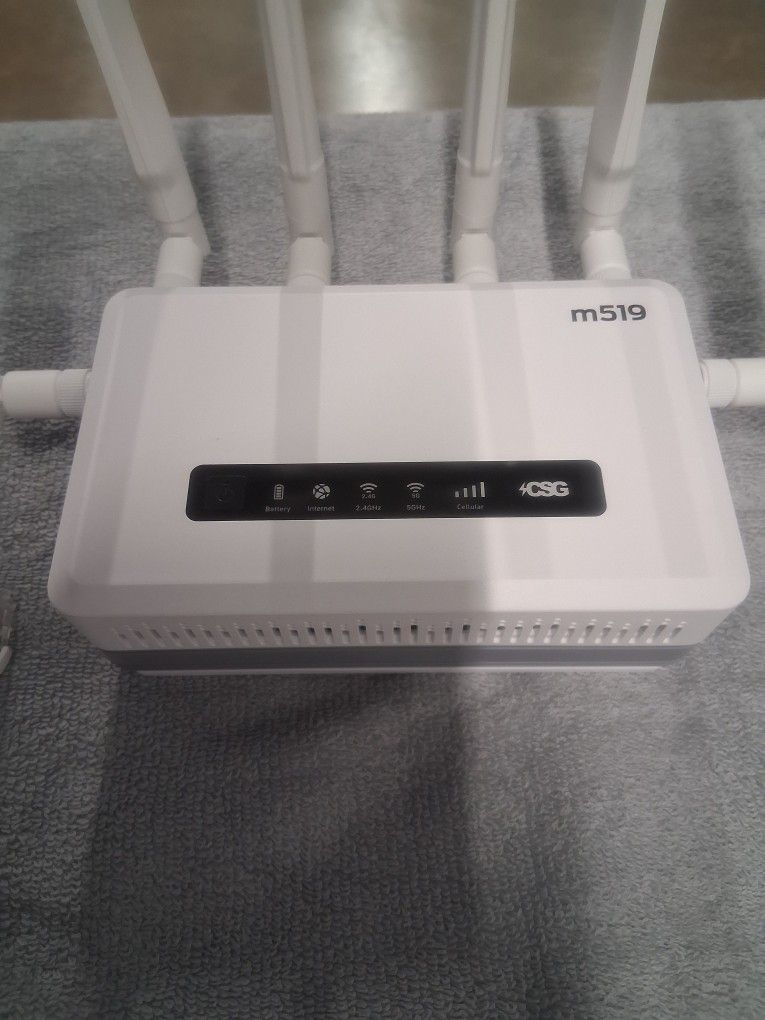 BRAND NEW CSG DUAL BAND 5G WIRELESS BUSINESS ROUTER, GREAT PRICE BEST