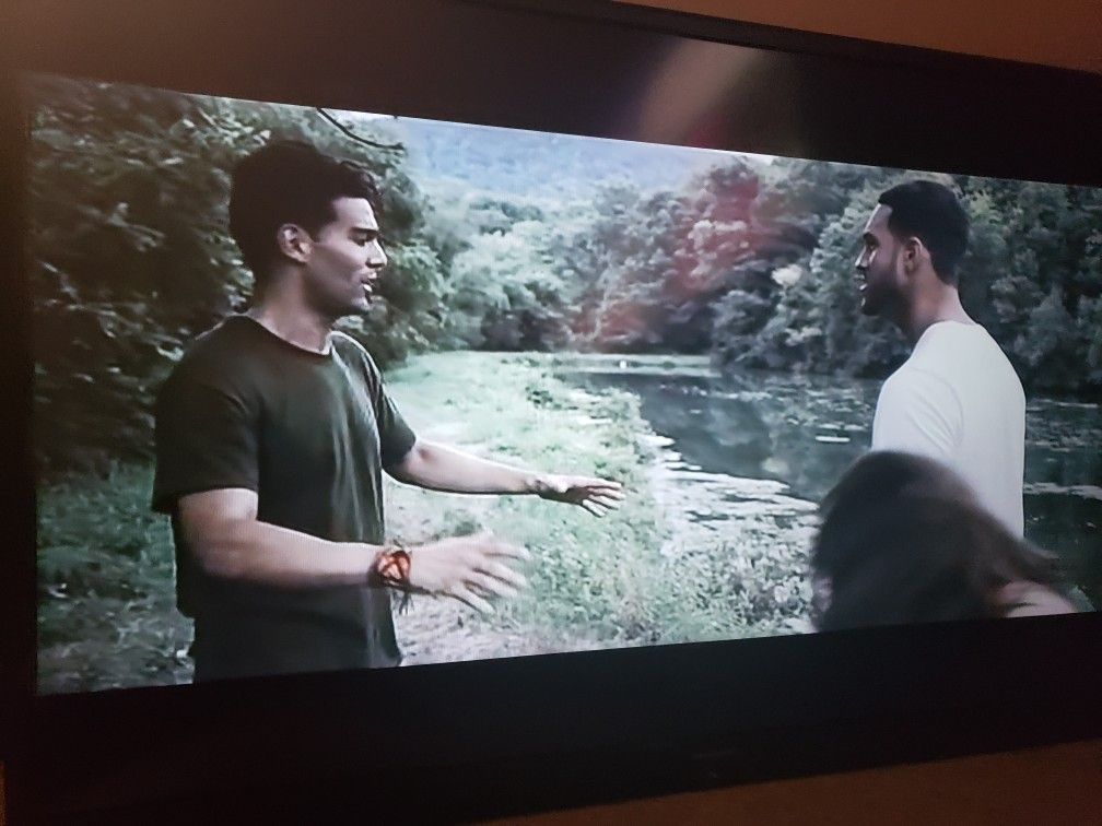 Aquas TV Sharp