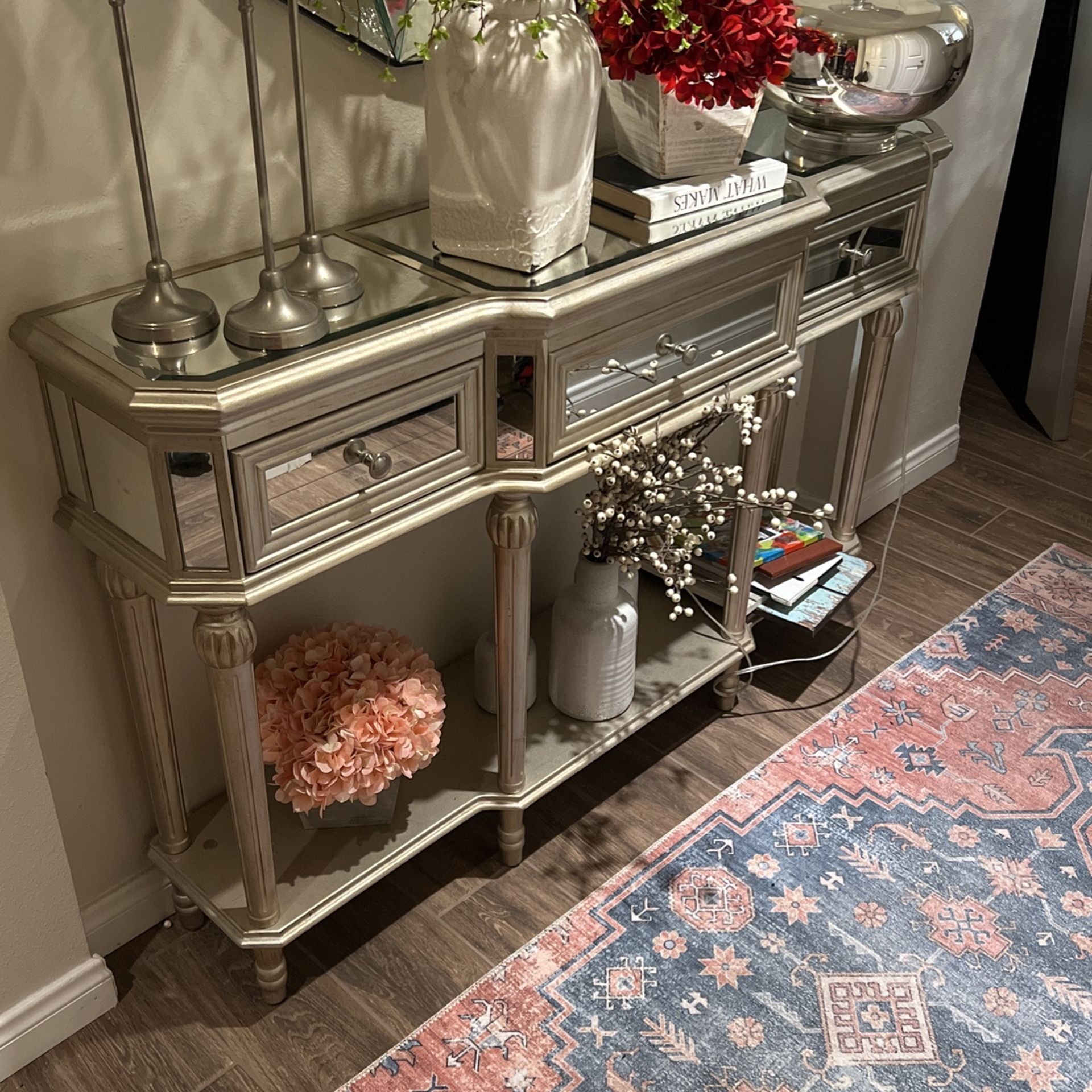 Entry Way Table for Sale in San Diego, CA OfferUp