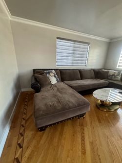 3 peace, couch