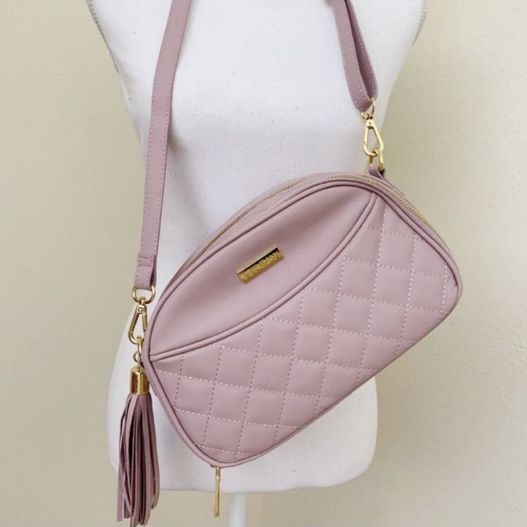 Quilted crossbody bag