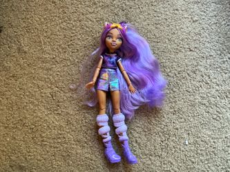 Monster High Clawdeen Wolf Skulltimate Secrets Doll + Coffin Locker & Accessories