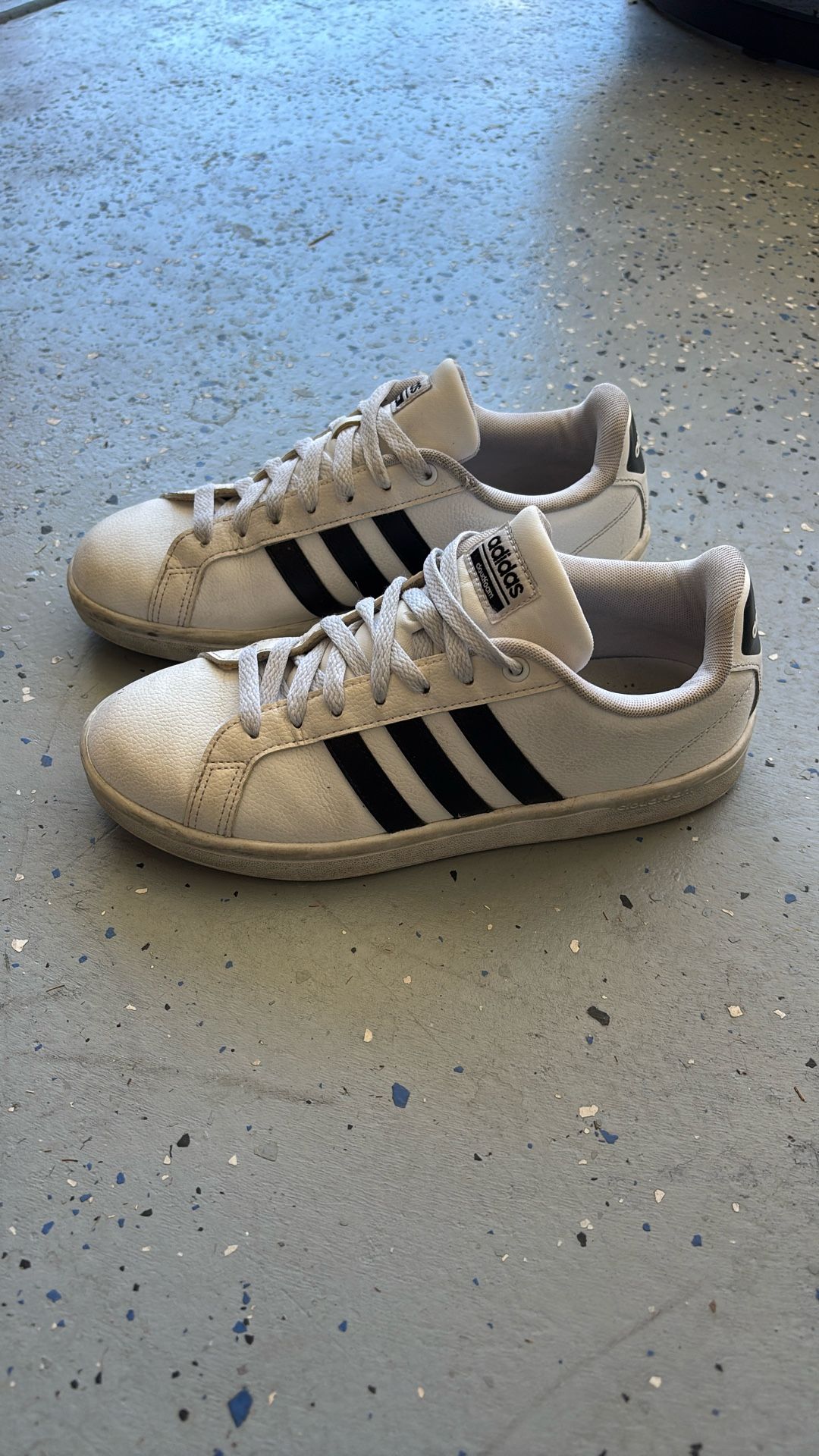 Adidas Grand Court Women's 7.5 Shoes White Black Cloudfoam Comfort Lifestyle