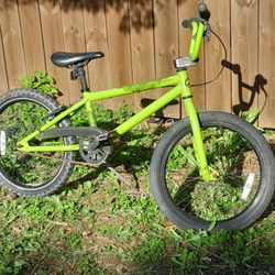 Giant Bmx