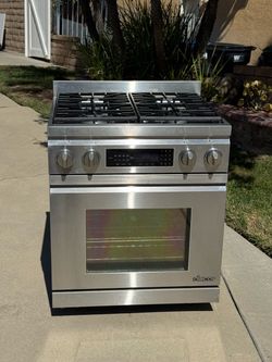 Dacor stove