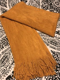 Nice Soft Warm Scarf Yellow Gold Golden Fringe