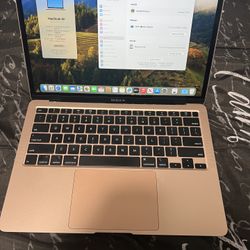 MacBook Air 2020 gold color