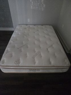 Saatva Classic 11.5 King Size Luxury Firm