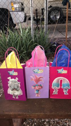 Trolls goodie bags