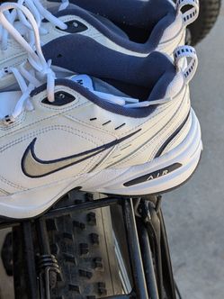 Nike shoes for men in like new condition
