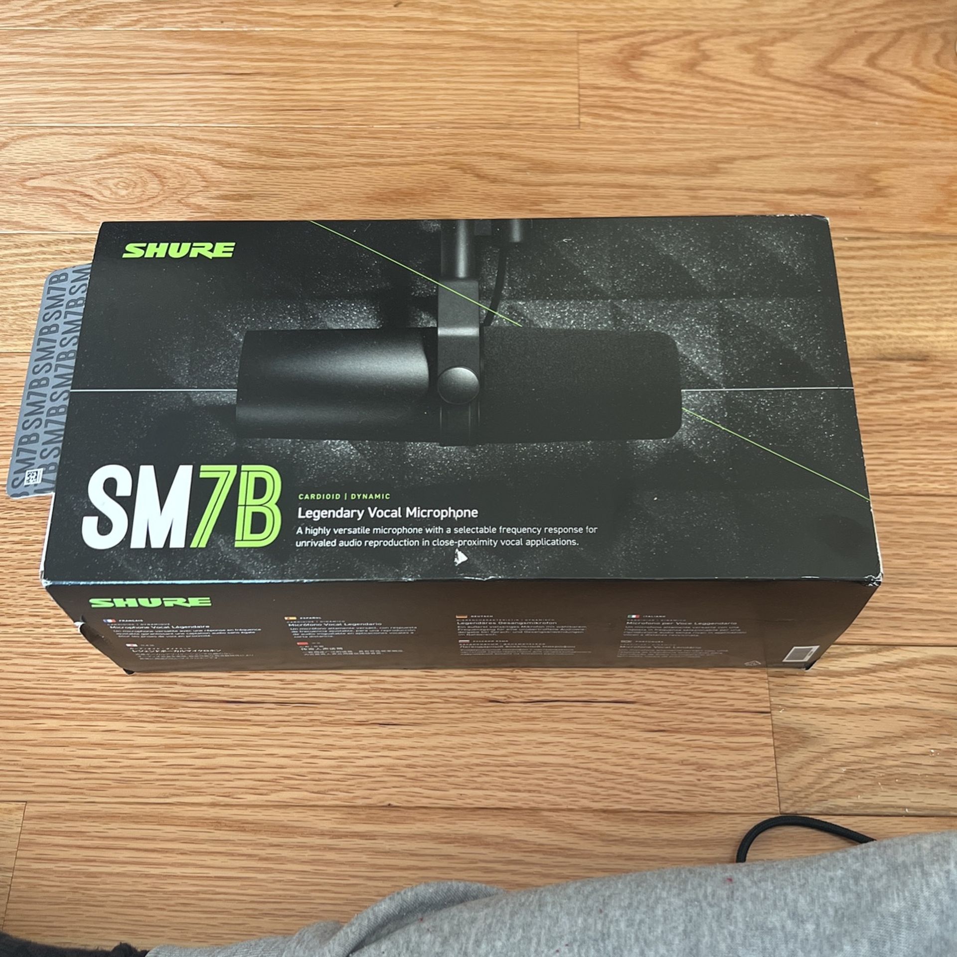 SM7B Legendary Vocal Microphone