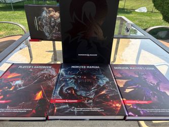 Dungeons & Dragons 5th Edition Core Rulebooks Gift Set.
