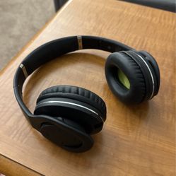 Puregear Wireless Headphones