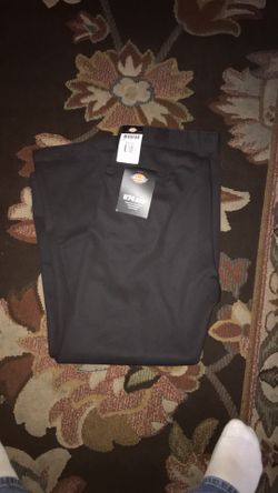 NEW DICKIES SIZE 36x30